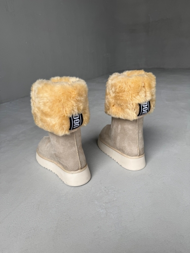 Cappmoda - AYK-1007 Taş Rengi Kalın Taban İçi Kürklü Ugg Etiket Detaylı Uzun Bot (1)