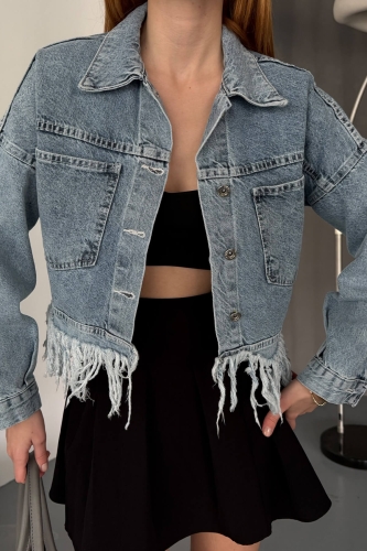 Cappmoda - CKT-12433 Açık Mavi Püskül Detaylı Cepli Crop Kot Ceket (1)