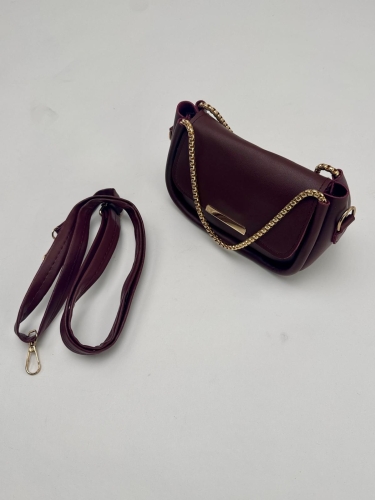 ÇNT-3016 Bordo Zincir Askılı Suni Deri Crossbody Omuz Çantası - Thumbnail