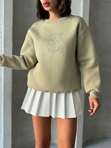 SWT-14272 Haki Born Kabartma Tasarım Yazı Baskılı Üç İplik Şardonlu Oversize Sweatshirt - Thumbnail