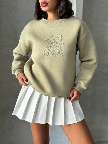 SWT-14272 Haki Born Kabartma Tasarım Yazı Baskılı Üç İplik Şardonlu Oversize Sweatshirt - Thumbnail