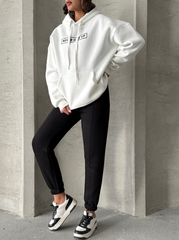 TKM-0034 Siyah Beyaz Never Give Up Yazı Baskılı Kapüşonlu Sweatshirt Jogger Üç İplik Şardonlu İkili Takım